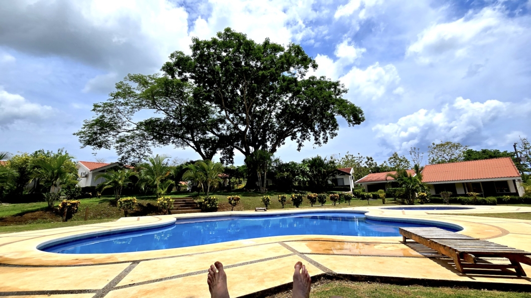 Playa Lagarto Villas - Pool