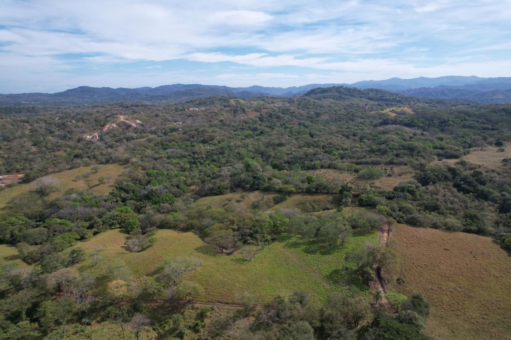 Crystal River - Playa Lagarto Costa Rica - PlayaLagartoRealEstate.com