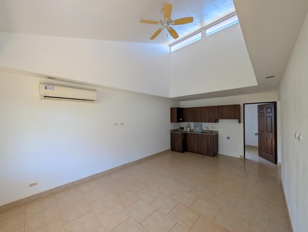 Vaulted 14-16 ft ceiling with upper windows in Villa 5, Eco Lagarto, Playa Lagarto, Costa Rica